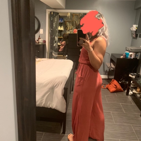 Crinkle pink jumpsuit - Picture 2 of 8